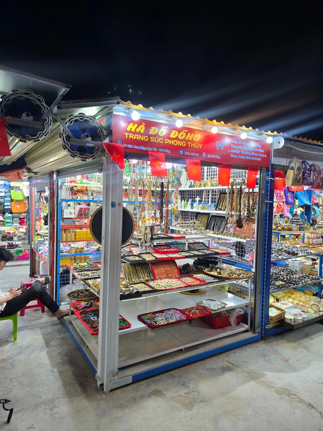 (🇻🇳 6 người, 30/8–4/9) Nhật ký du lịch.. Thuê xe 12 tiếng (Chợ đêm Sơn Trà mới)