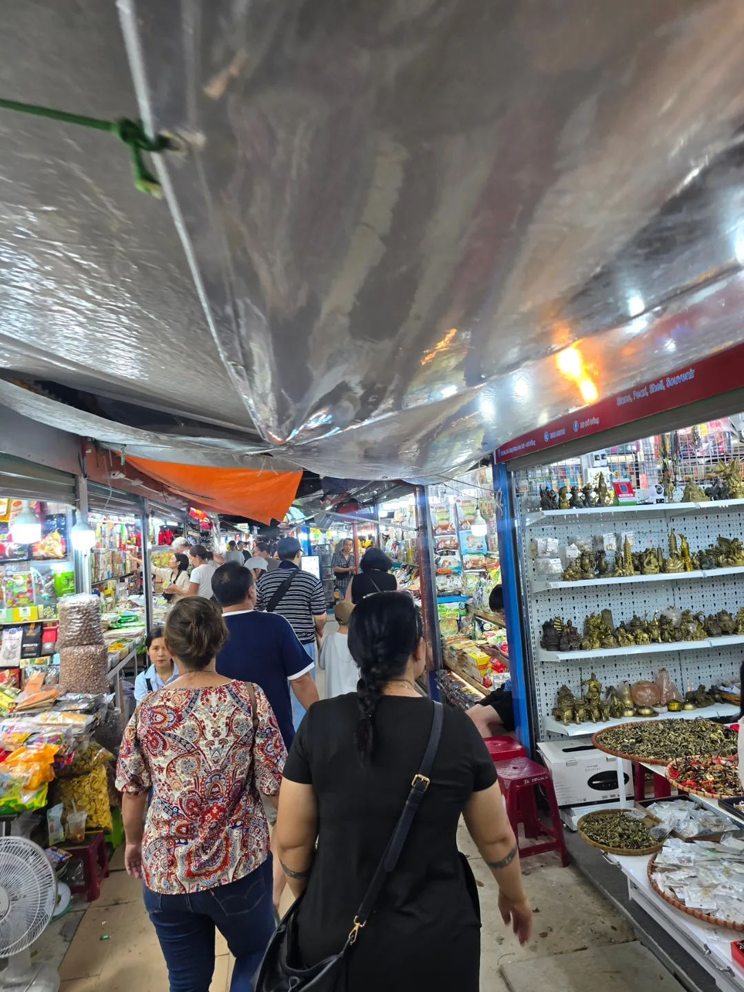 (🇻🇳 6 người, 30/8–4/9) Nhật ký du lịch.. Thuê xe 12 tiếng (Chợ đêm Sơn Trà mới)