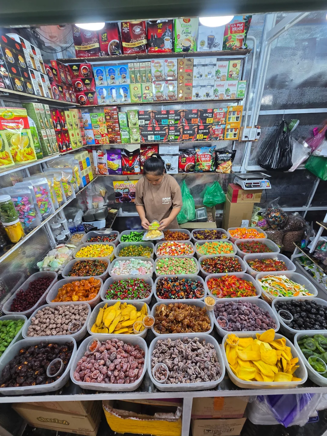 (🇻🇳 6 người, 30/8–4/9) Nhật ký du lịch.. Thuê xe 12 tiếng (Chợ đêm Sơn Trà mới)