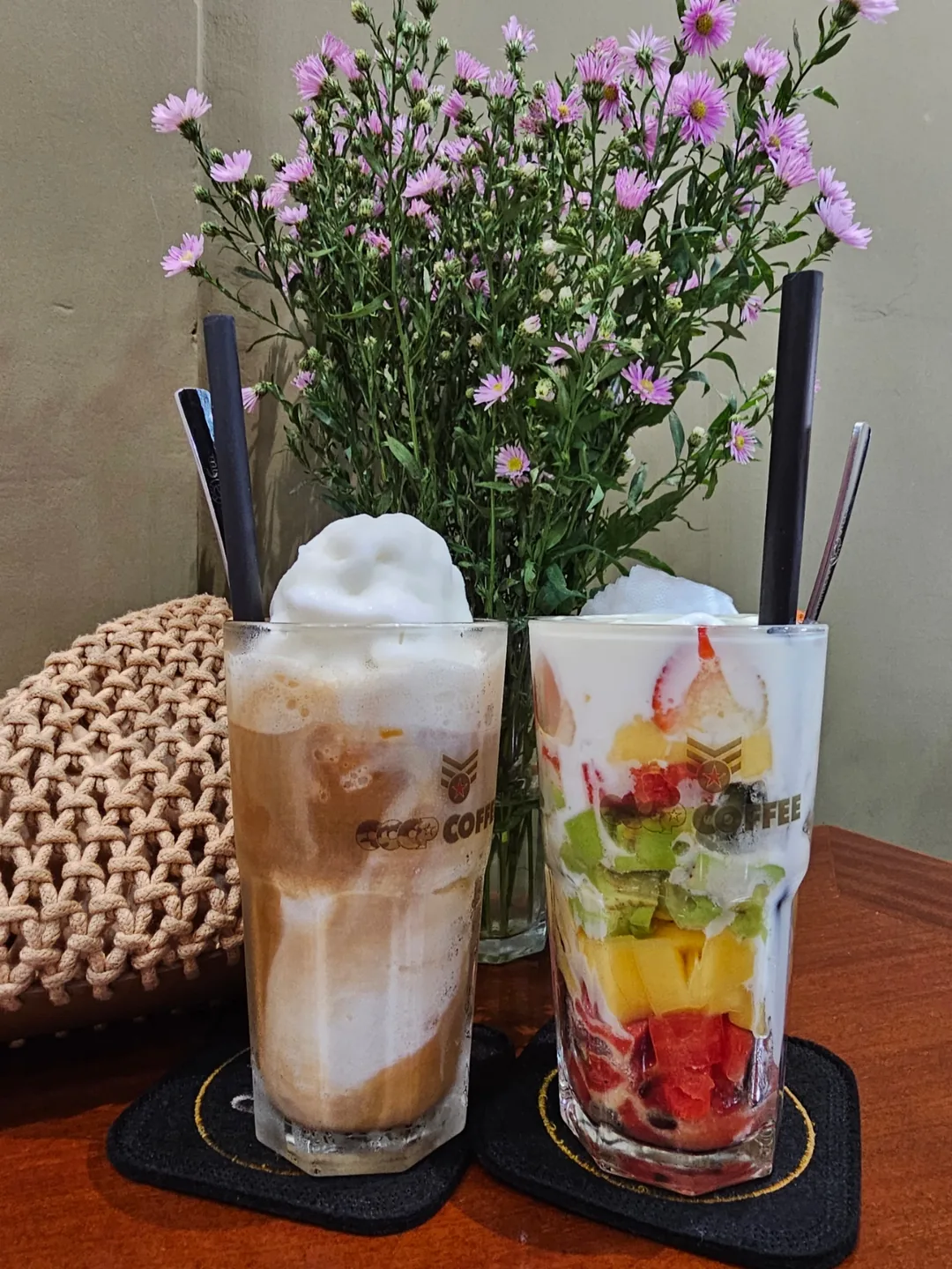 (🇻🇳 6 đêm, 30/8–4/9) Nhật ký du lịch.. Quán cà phê mang trọn cảm giác Nha Trang