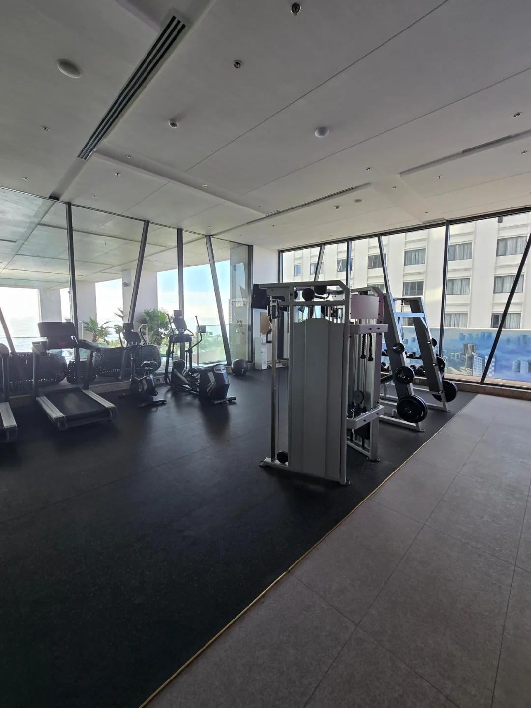 (🇻🇳6 người 30/8~4/9) Nhật ký du lịch.. Awaken hồ bơi phòng gym phòng chơi