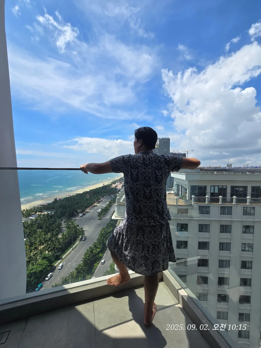 (🇻🇳Chuyến 6, 30/8~4/9) Nhật ký du lịch.. Ra ngoài ăn bún chả (quán bún chả do bạn Dahamkke-Nolja giới thiệu)