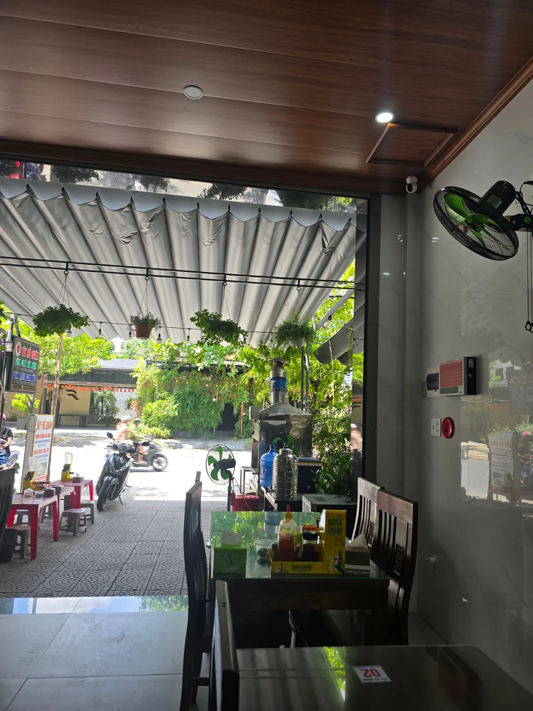 (🇻🇳Chuyến 6, 30/8~4/9) Nhật ký du lịch.. Ra ngoài ăn bún chả (quán bún chả do bạn Dahamkke-Nolja giới thiệu)