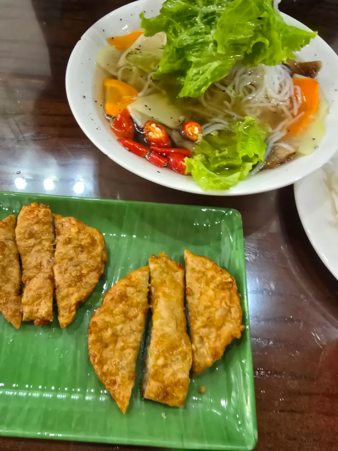 (🇻🇳Chuyến 6, 30/8~4/9) Nhật ký du lịch.. Ra ngoài ăn bún chả (quán bún chả do bạn Dahamkke-Nolja giới thiệu)