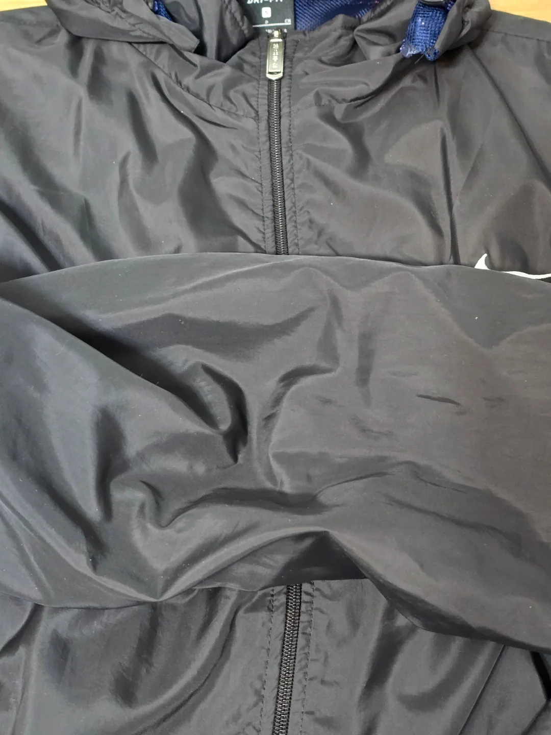 (🇻🇳Nhóm 6 người 30/8~4/9) Nhật ký du lịch.. chợ Cồn Nike áo gió