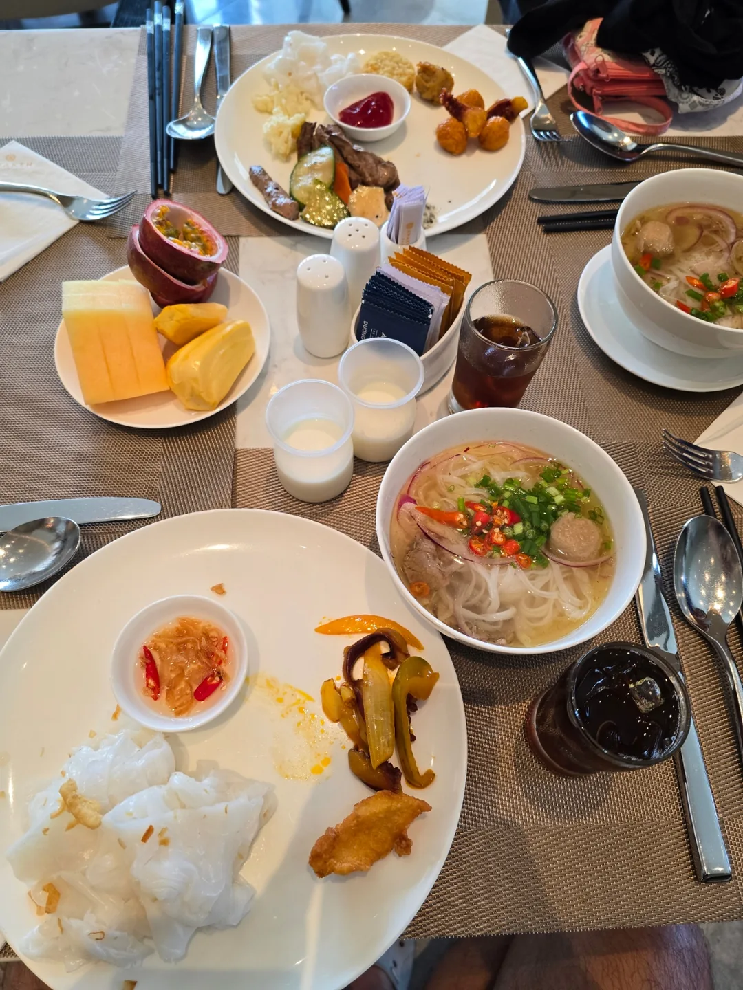 (🇻🇳 6 người, 30/8 - 4/9) Nhật ký du lịch.. Bánh Cuốn, mày làm tao thức tỉnh