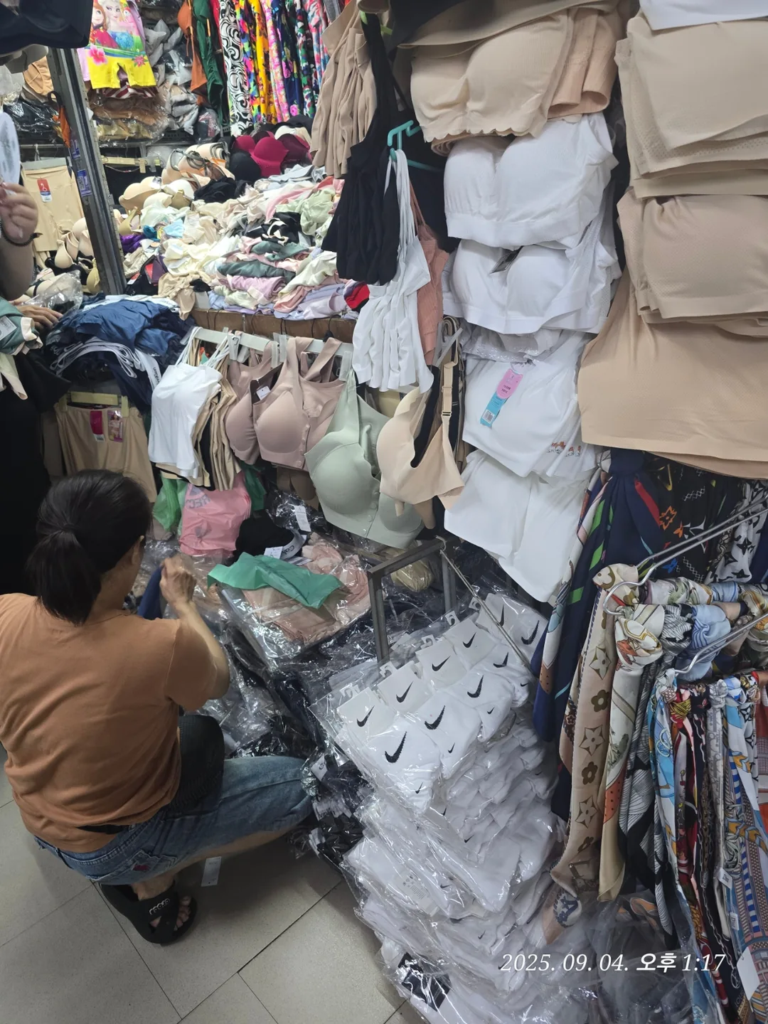 (🇻🇳 6 phòng, 30/8 - 4/9) Nhật ký du lịch.. Chợ Hàn ngày cuối
