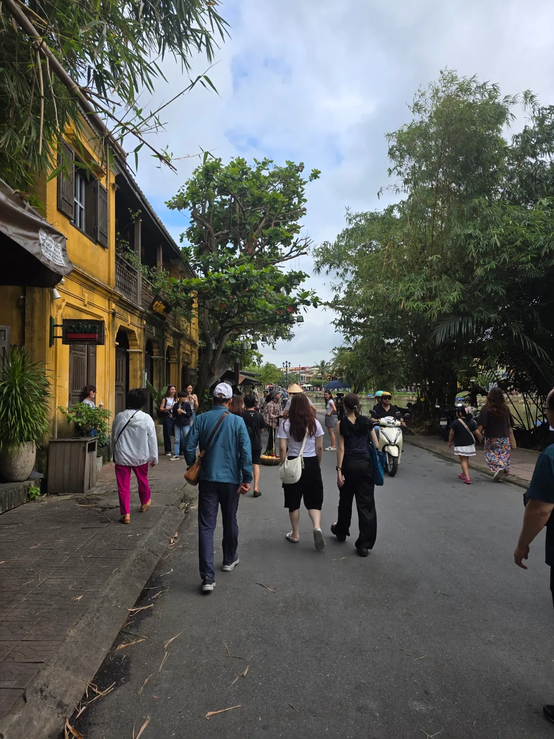🇻🇳 Review 24.12 Chuyến du lịch 2 ngày cùng bố mẹ ngoài 80 tuổi