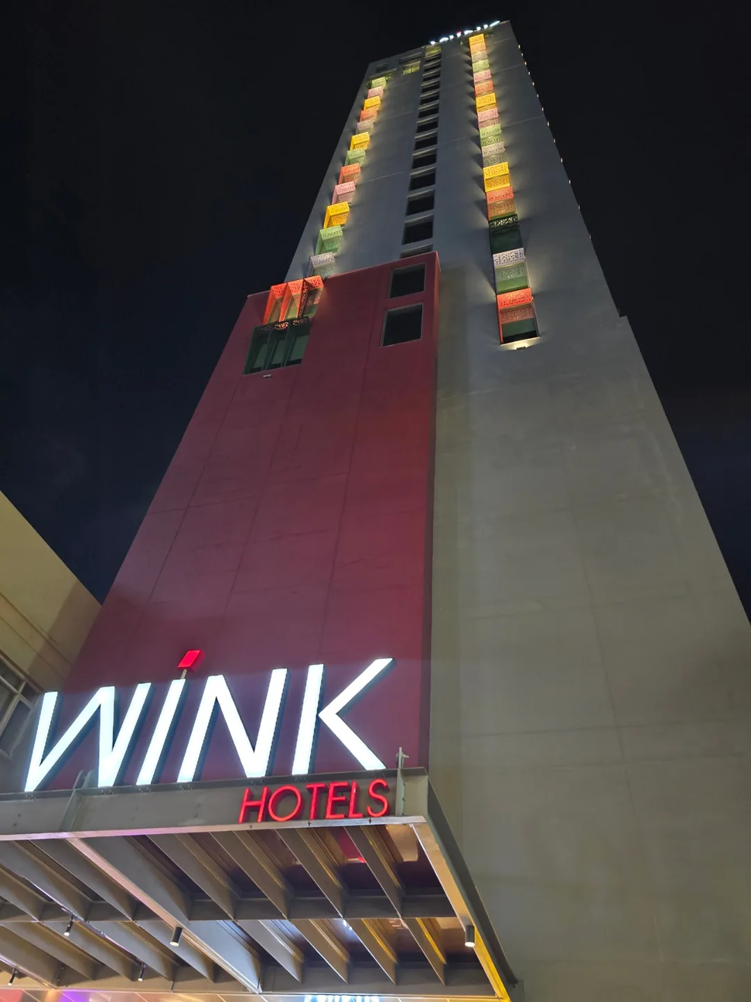 (🇻🇳 6 phòng, 30/8 - 4/9) Nhật ký du lịch.. Wink Hotel
