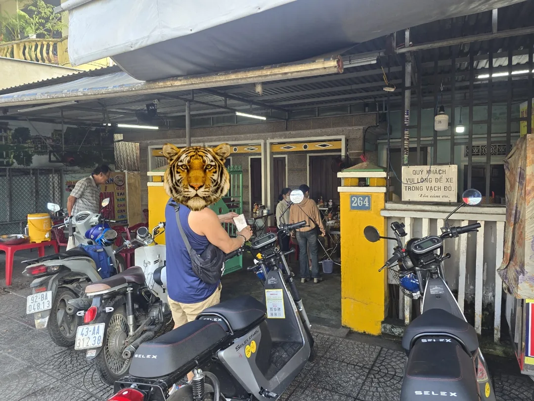 🇻🇳Bài review (Cặp đôi ăn ý - Lịch trình du lịch Đà Nẵng 5 ngày dành cho người trình độ trung cấp) Ngày 2