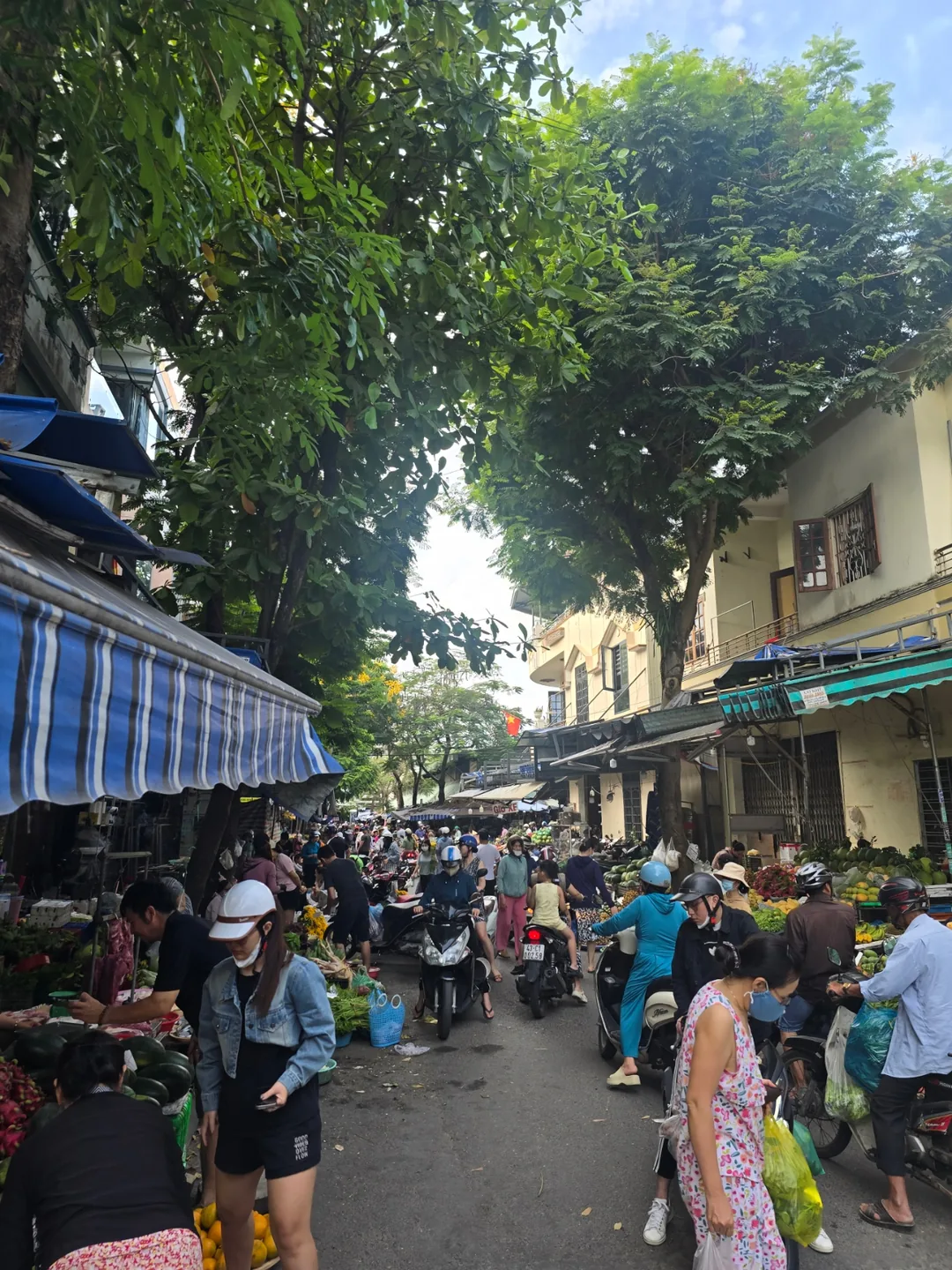 🇻🇳 Đánh giá (Lịch trình du lịch Đà Nẵng 5 ngày hợp cạ dành cho người ở trình độ trung cấp) Ngày thứ 4