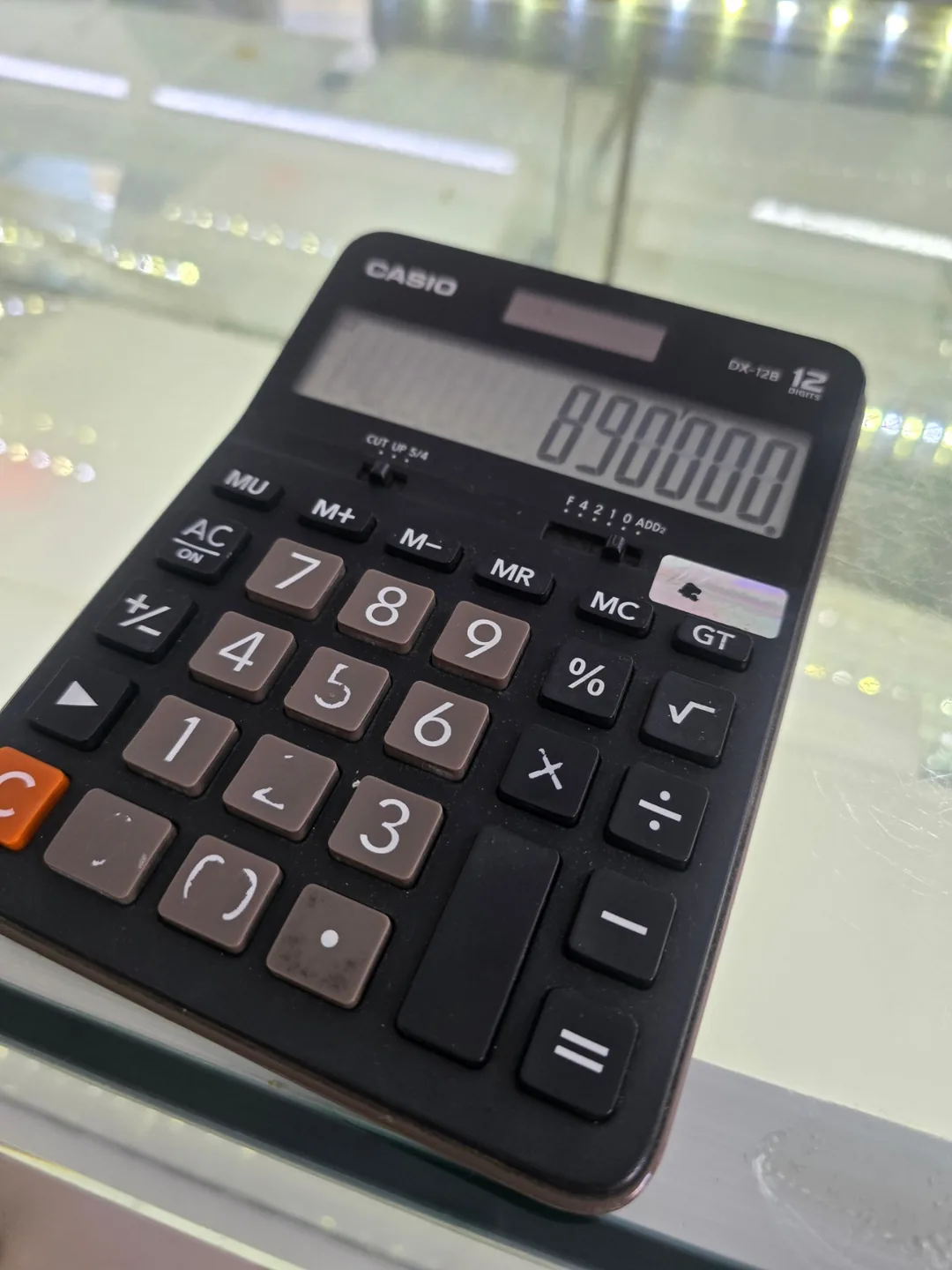 Tỷ giá đổi tiền hôm nay tại 3 điểm ở chợ Han