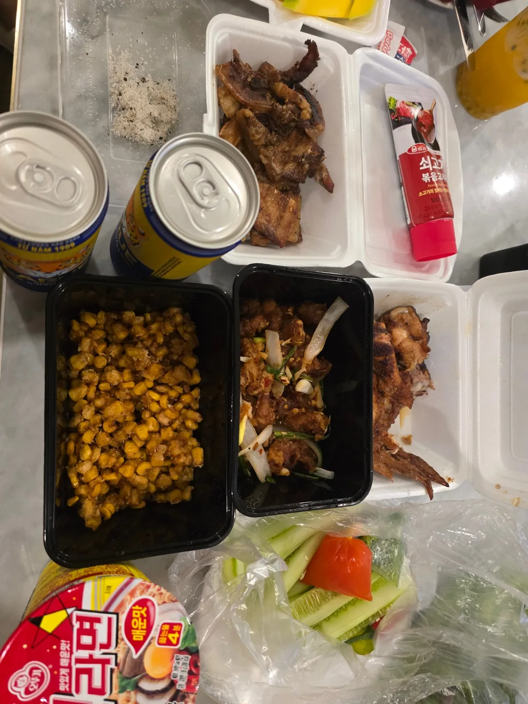 Nếu ai đang ở Đà Nẵng muốn đặt đồ ăn khuya!!! GrabFood
