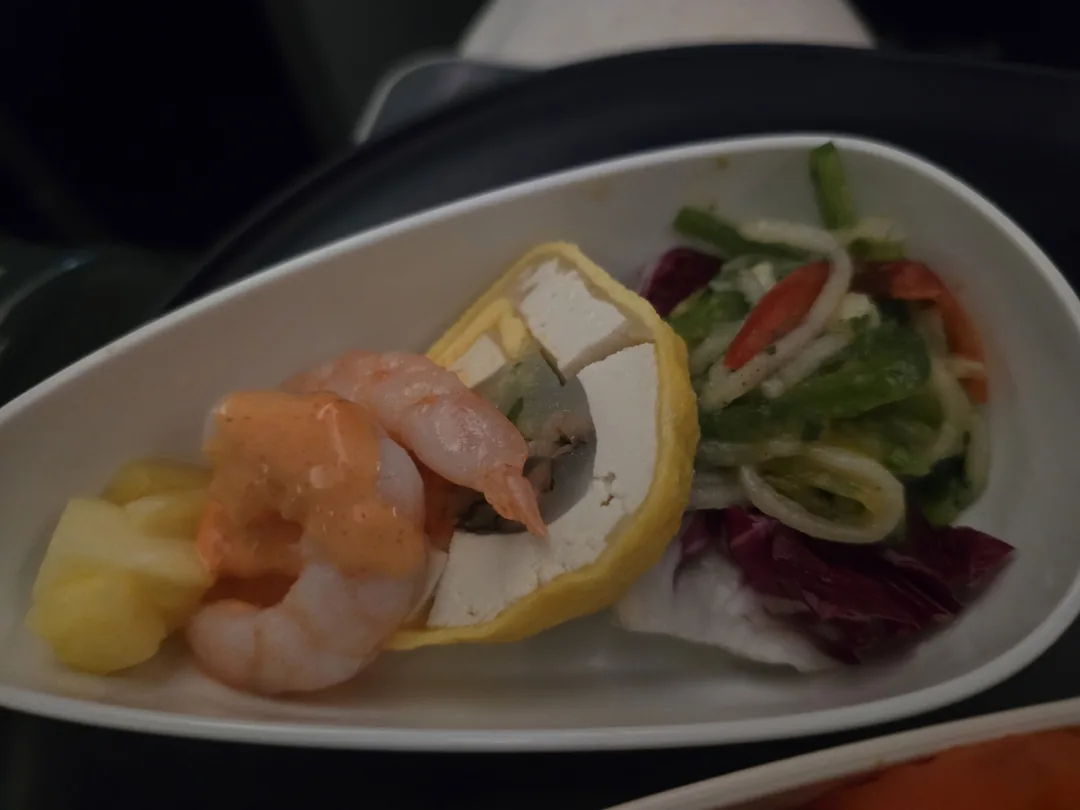 Nhật ký chuyến đi ngày 7🛫🇻🇳 Suất ăn trên chuyến bay Air Premia! Và cả voucher