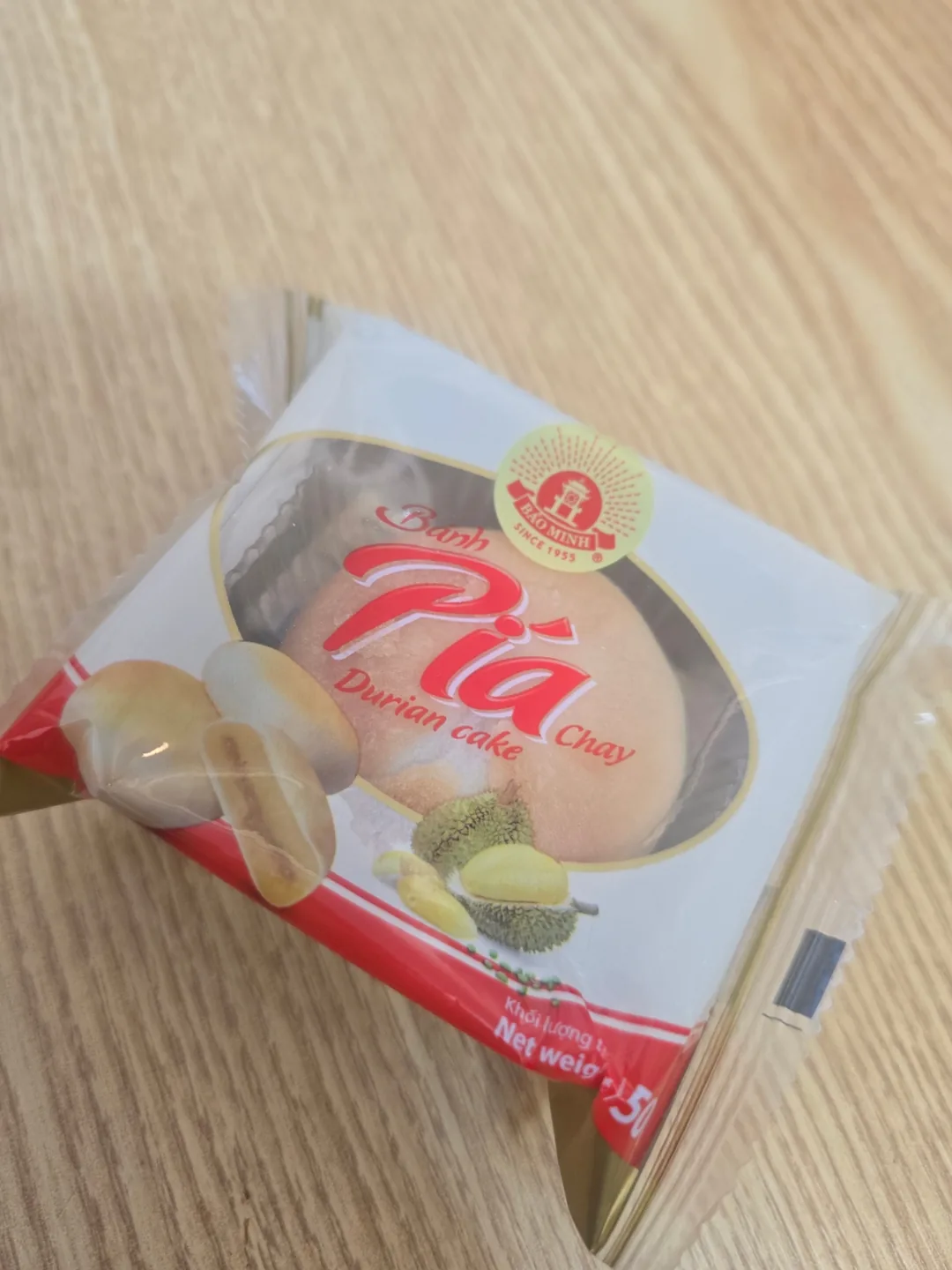 Review ngày 7 🛫🇻🇳 Món mua sắm tình cờ, Bánh Pía Sầu Riêng Manju