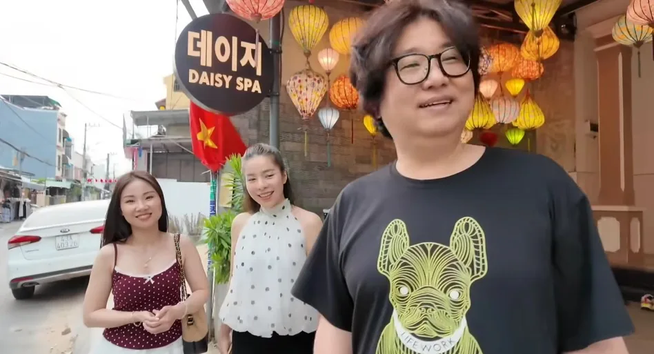 Đến Hội An hãy tìm anh Kim quản lý nhé!!! (Daisy Spa)