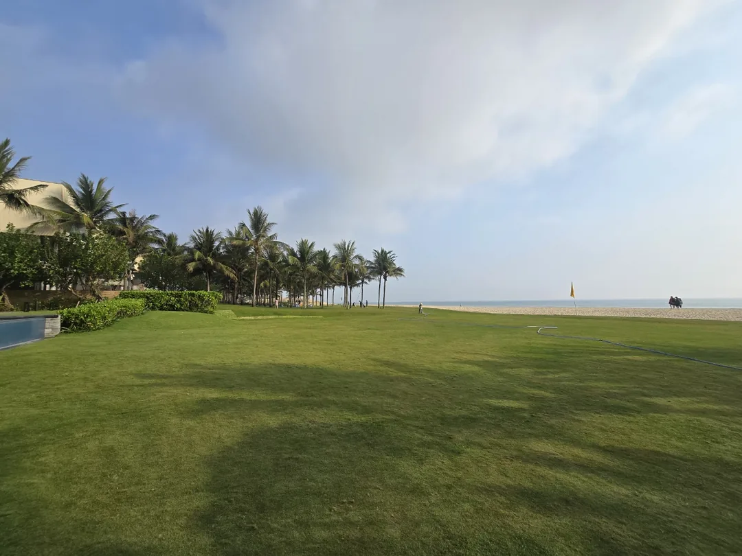 Tận hưởng bãi biển riêng tại Shilla Monogram Đà Nẵng 🏖️