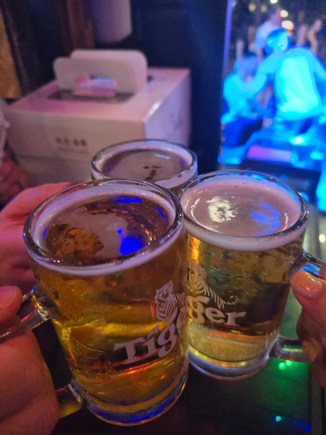 Review ngày thứ 7🛫🇻🇳 Hội An Live Pub LYLY