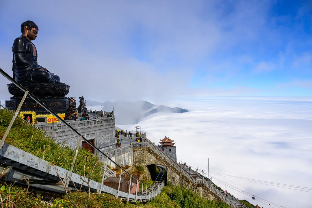 Cẩm nang du lịch Sapa 2025|Hướng dẫn đầy đủ về trekking ruộng bậc thang và các bản làng dân tộc thiểu số
