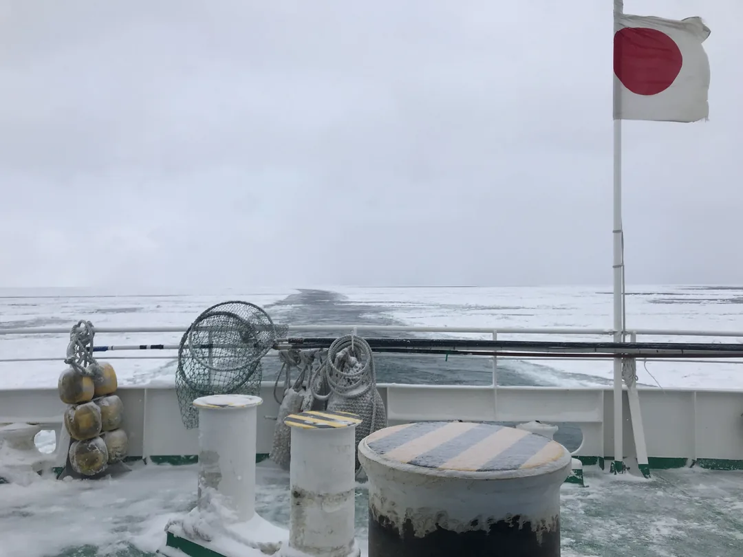 【北海道五天四夜跟團遊記】層雲峽冰瀑季 × 網走破冰船 ×