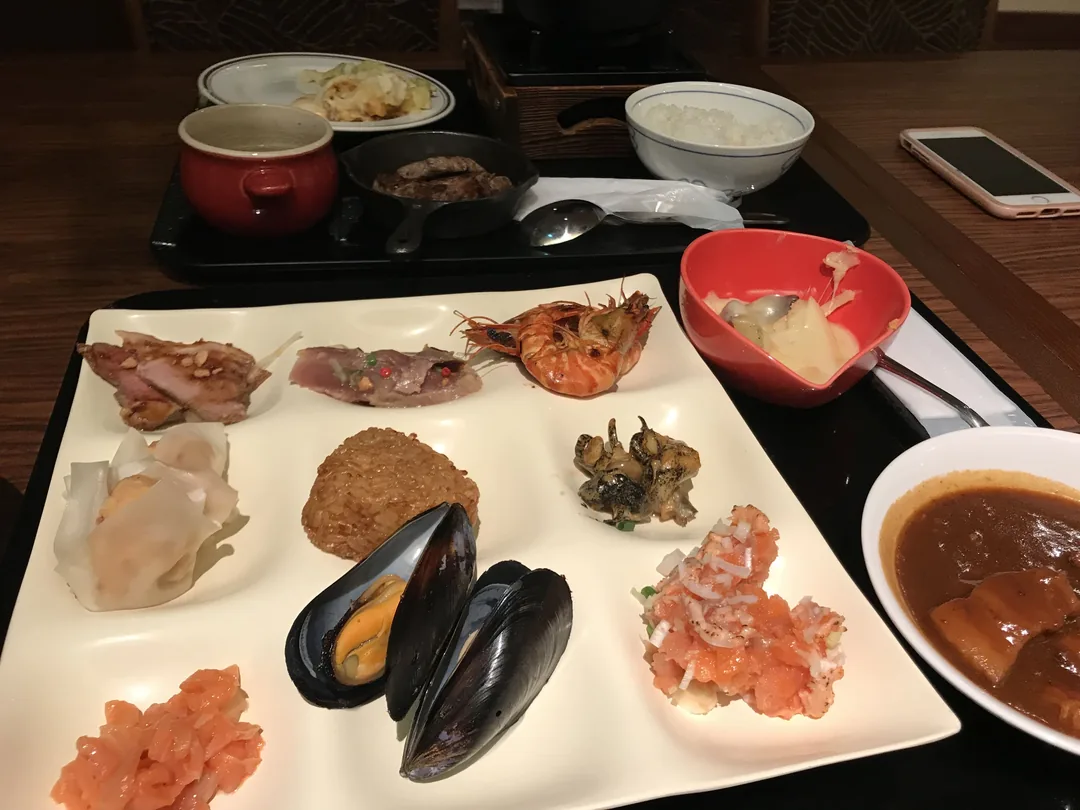 【北海道五天四夜跟團遊記】層雲峽冰瀑季 × 網走破冰船 ×