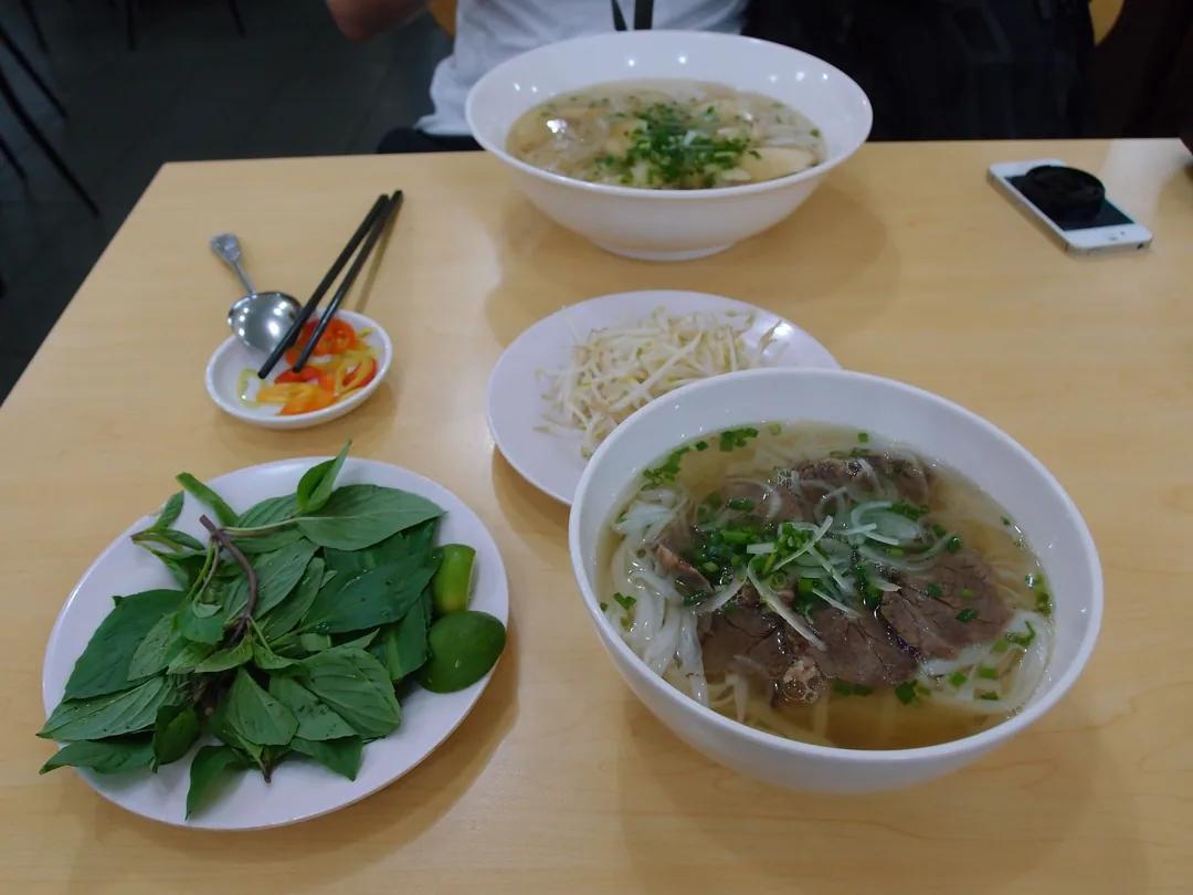 2025胡志明市美食推薦|20間必吃餐廳:越南料理、港式、日