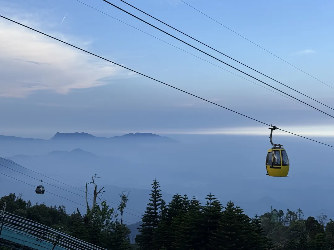 [Cẩm nang du lịch tự túc Bà Nà Hills] Tổng hợp kinh nghiệm du lịch tự túc/theo tour, vé tham quan, phương tiện di chuyển và cảm nhận thực tế (2026)