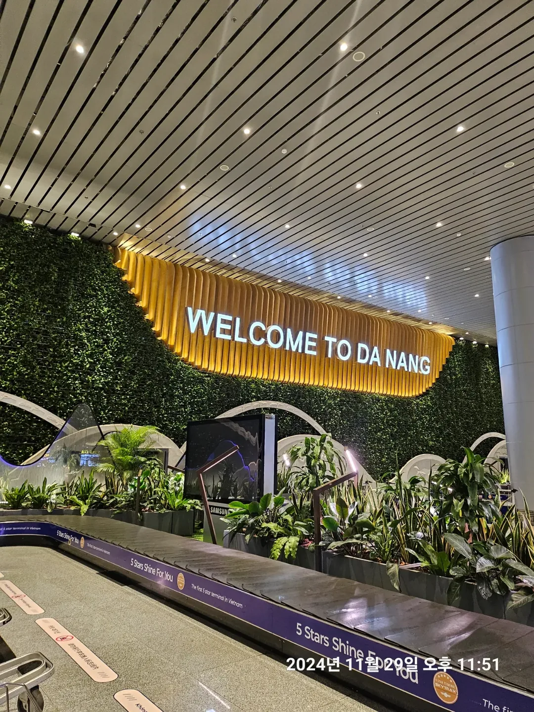 🇻🇳(review) Đà Nẵng tái xuất>> Lần sau nhất định phải dùng ưu đãi hạng Vàng!! Muốn dùng dịch vụ đón sân bay ghê~ Tiếc là lần này phải đi Grab...ㅠㅠ