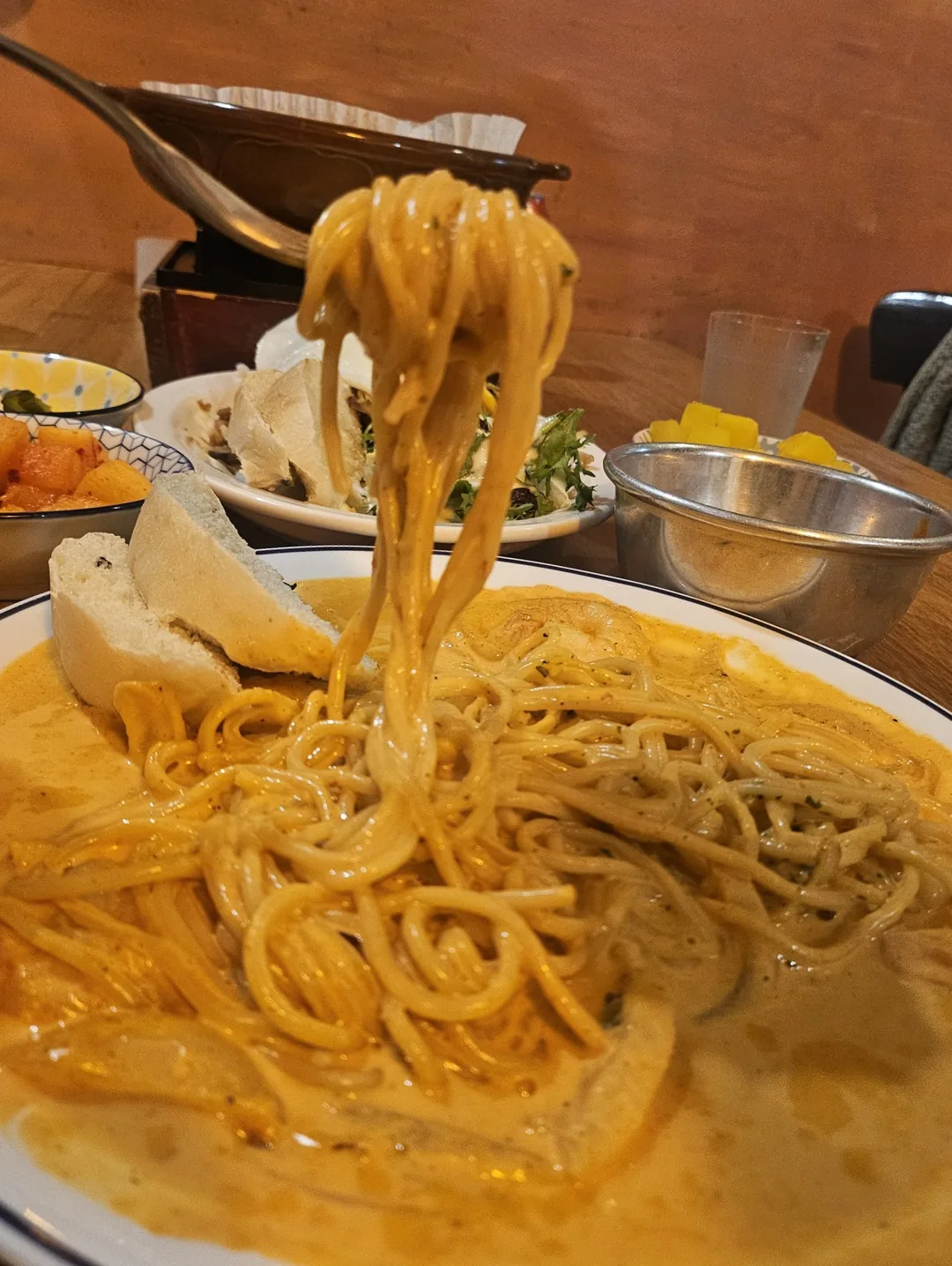 (Du lịch) Yoonssimilbang ở Hongdae