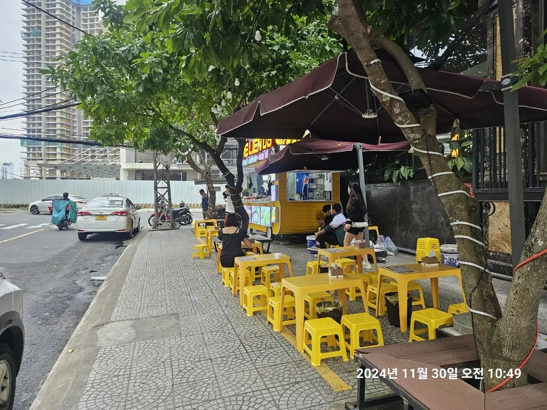 🇻🇳(Review) Quay lại Đà Nẵng >> Tản bộ buổi sáng trên đường An Thượng, yên tĩnh và thư thái