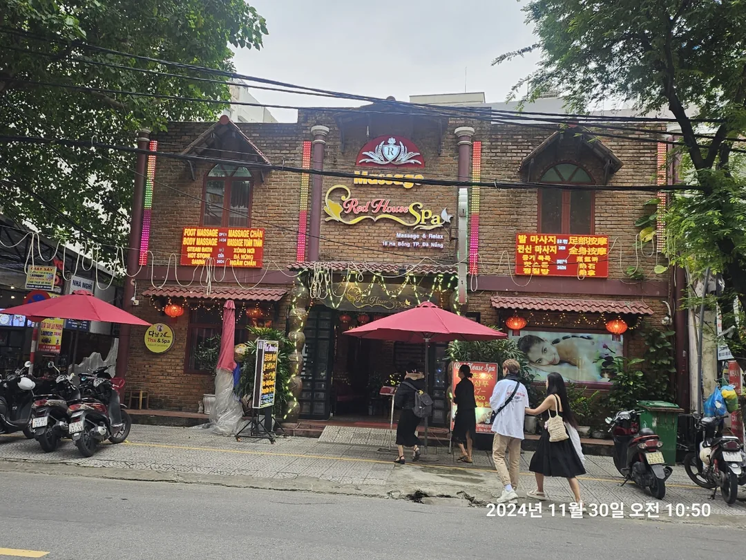 🇻🇳(Review) Quay lại Đà Nẵng >> Tản bộ buổi sáng trên đường An Thượng, yên tĩnh và thư thái
