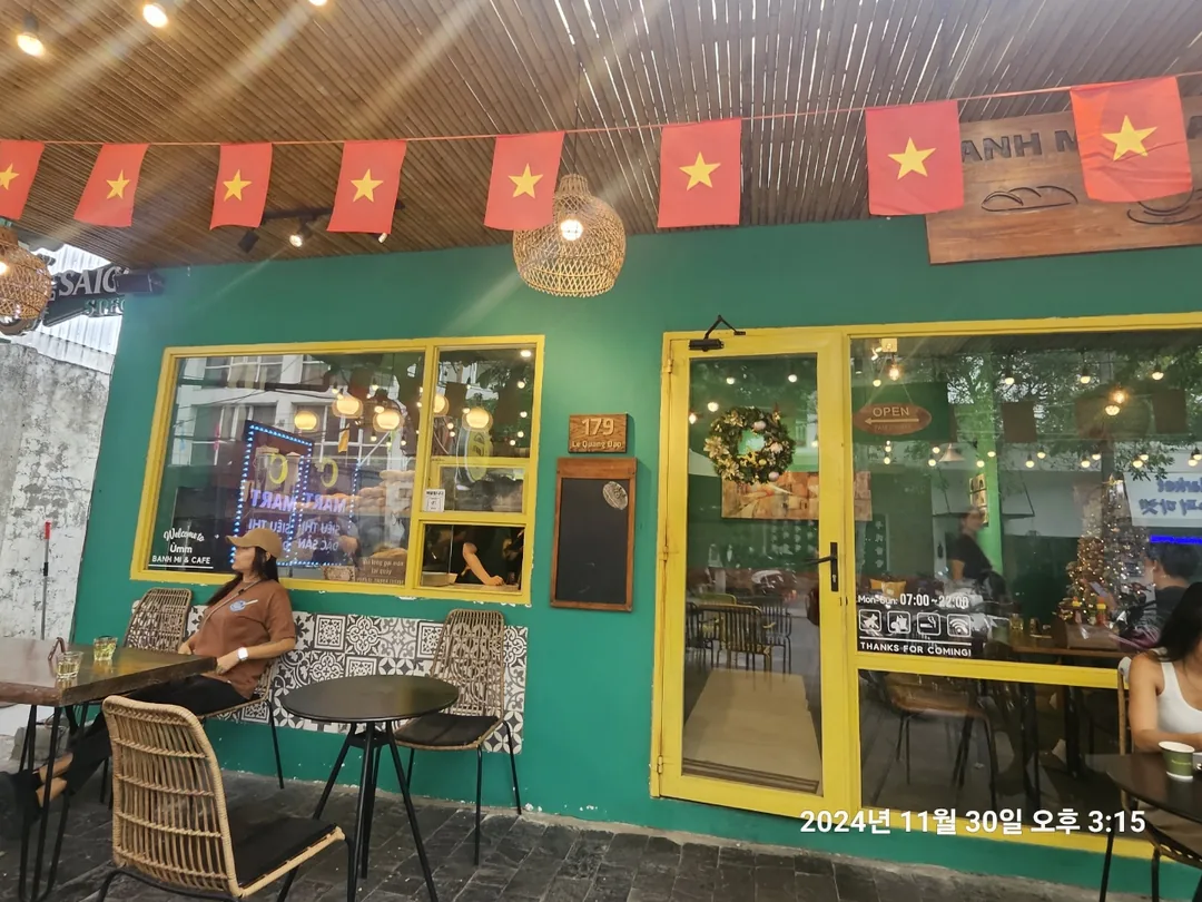 🇻🇳(review) Đà Nẵng lại đi >> Ừm~ bánh mì~! Quán vừa đẹp mà vị cũng ngon nữa
