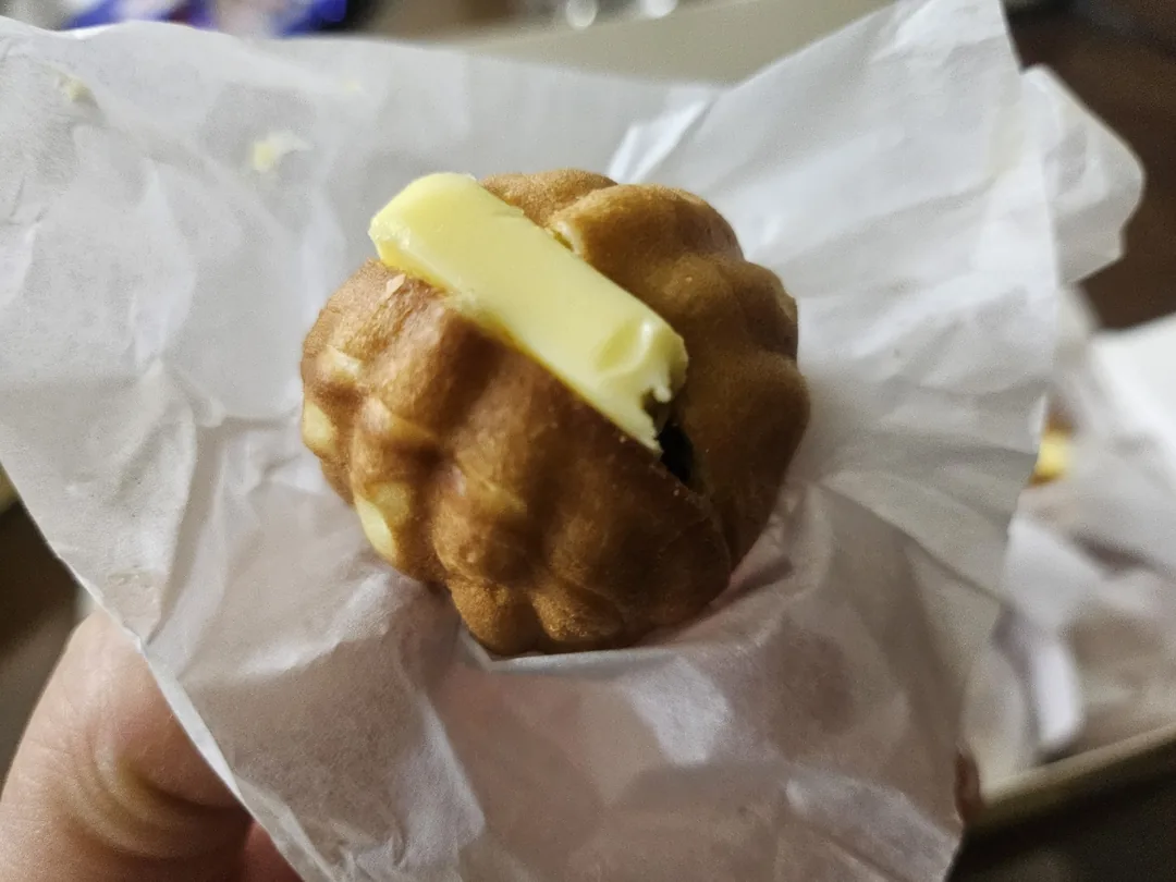 Bánh hạt óc chó nhận nhiều phúc lành + ☕️