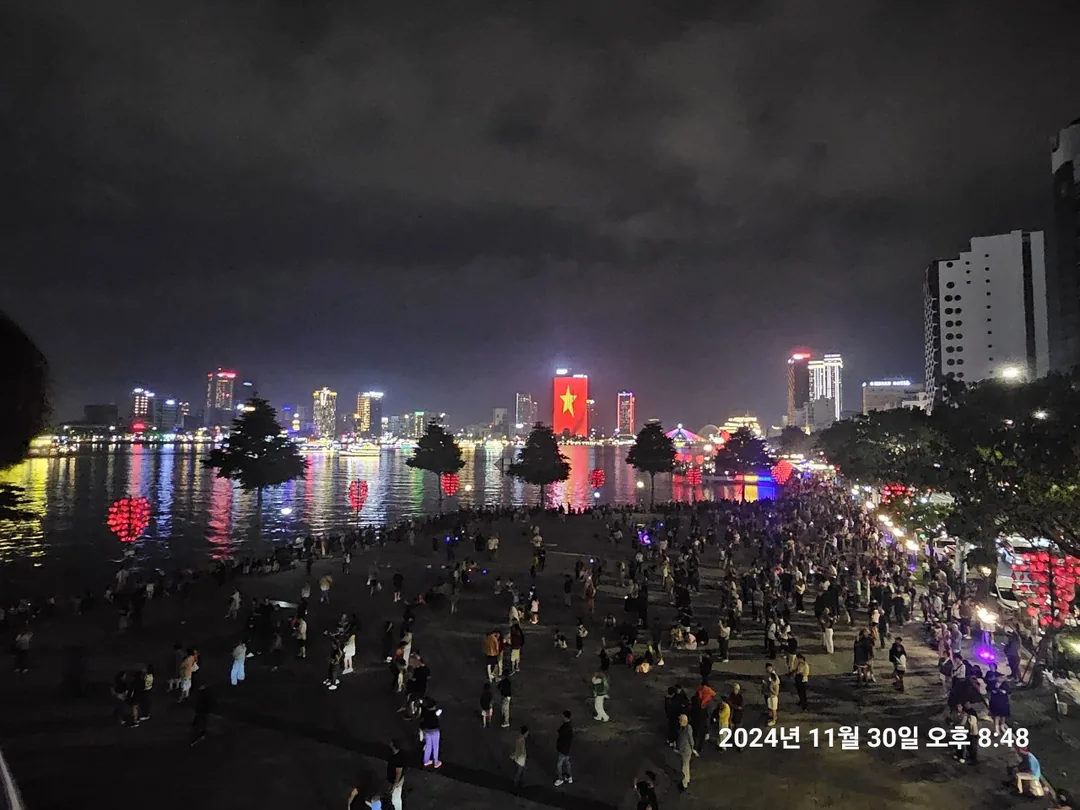 🇻🇳(Review) Đà Nẵng lần hai >> Cầu Rồng, xem show lửa & show nước lần đầu tiên