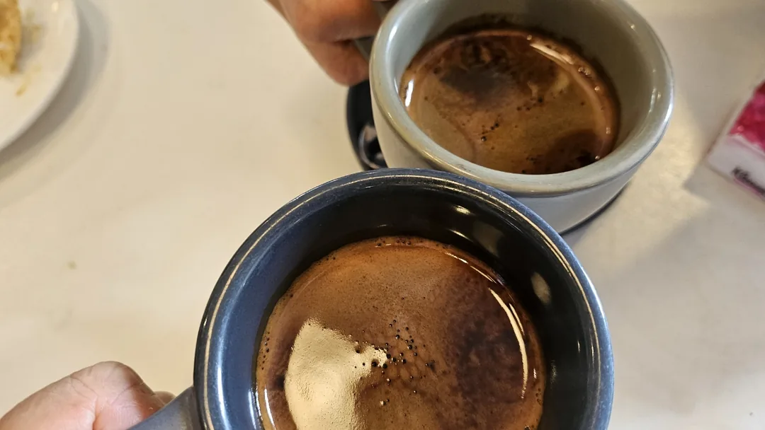🇦🇺(Du lịch) Không phải Compose mà là Campos Coffee đấy!! Nếu đến Sydney thì ghé qua xem nhé~