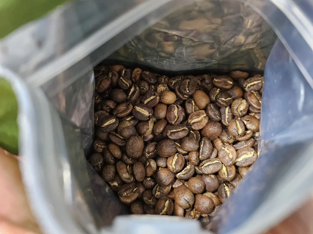 🇦🇺(Du lịch) Không phải Compose mà là Campos Coffee đấy!! Nếu đến Sydney thì ghé qua xem nhé~
