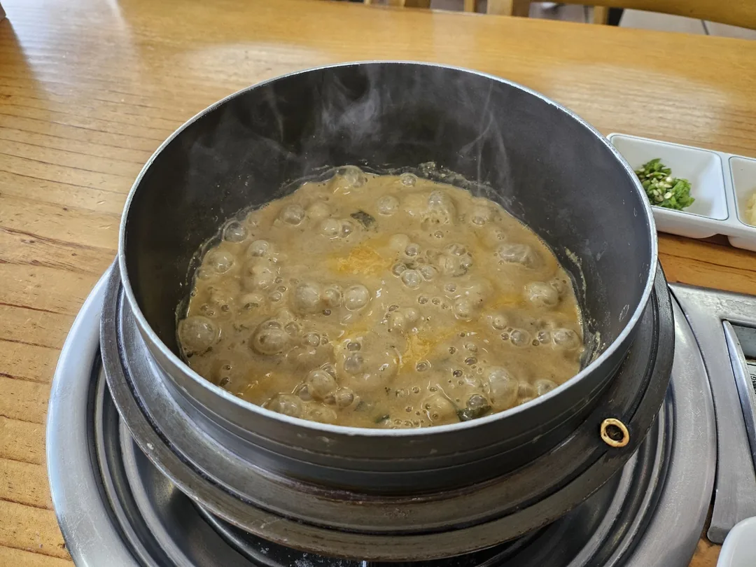 Vì cơ thể yếu 🤣