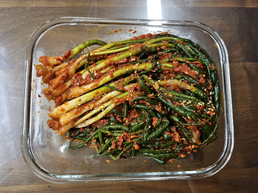 Mình đã làm kimchi củ cải non rồi~😎✌️