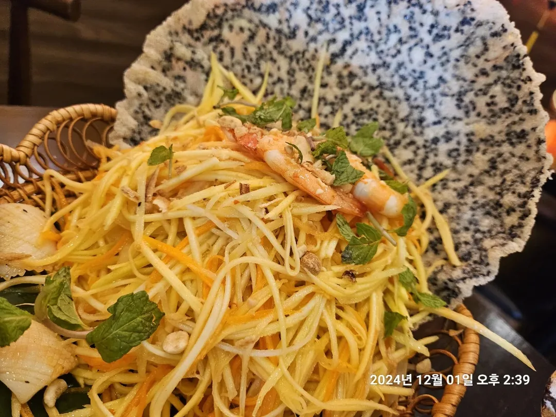 🇻🇳(Đánh giá) Quay lại Đà Nẵng >> Món ăn gia đình Việt Nam lần đầu được thưởng thức👍