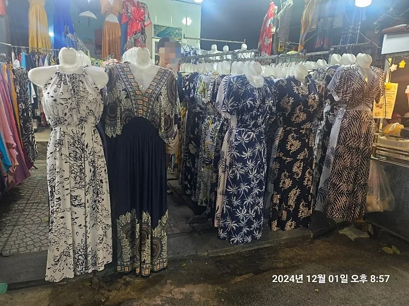 🇻🇳(Hồi ký) Trở lại Đà Nẵng >> Đêm đầu tiên ở Hội An là dạo chợ đêm