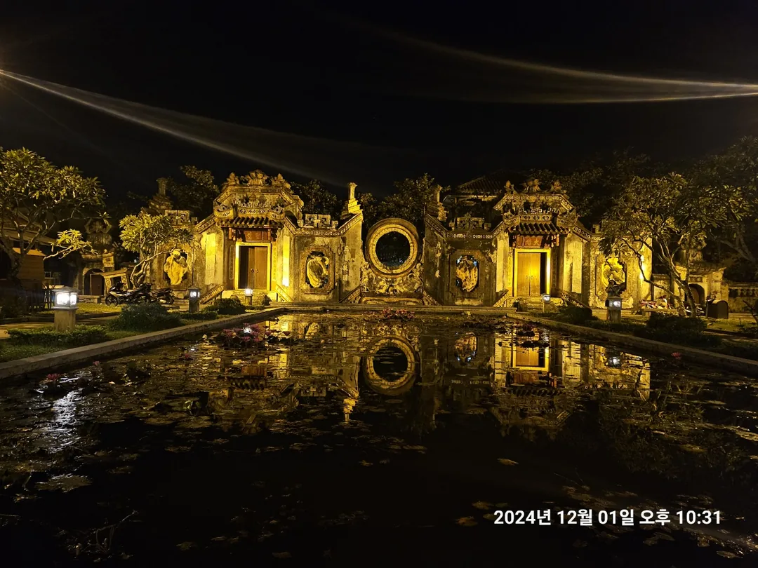 🇻🇳(Hậu ký) Thăm lại Đà Nẵng >> Hãy bước vào khung cảnh đêm huyền bí của ngôi chùa Bà Nà tĩnh lặng về đêm