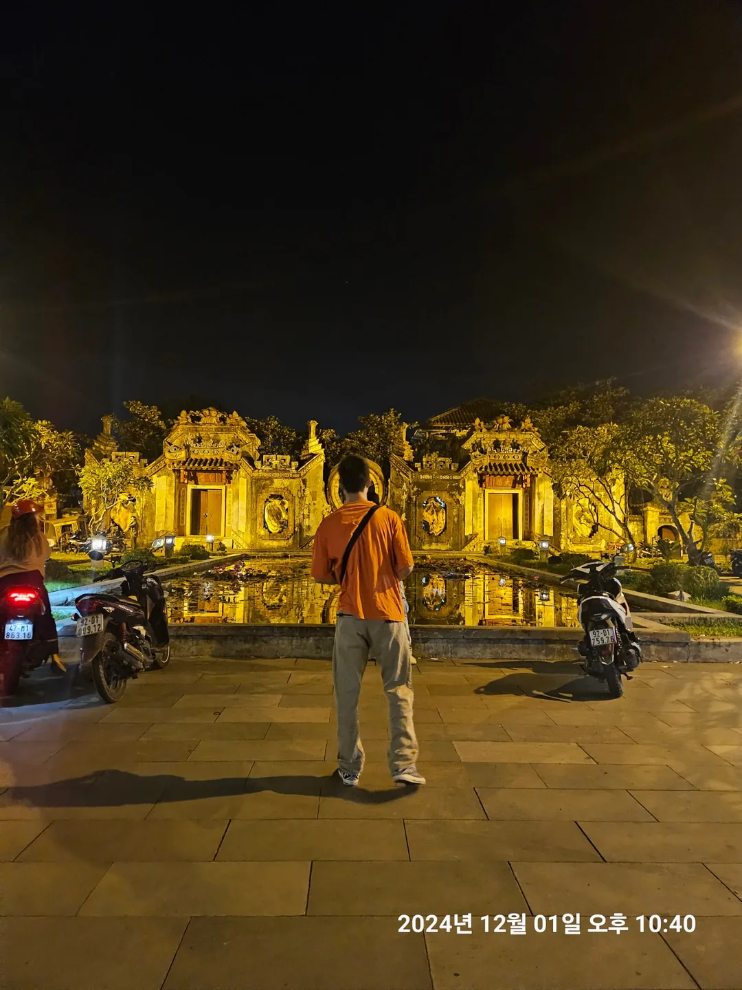 🇻🇳(Hậu ký) Thăm lại Đà Nẵng >> Hãy bước vào khung cảnh đêm huyền bí của ngôi chùa Bà Nà tĩnh lặng về đêm