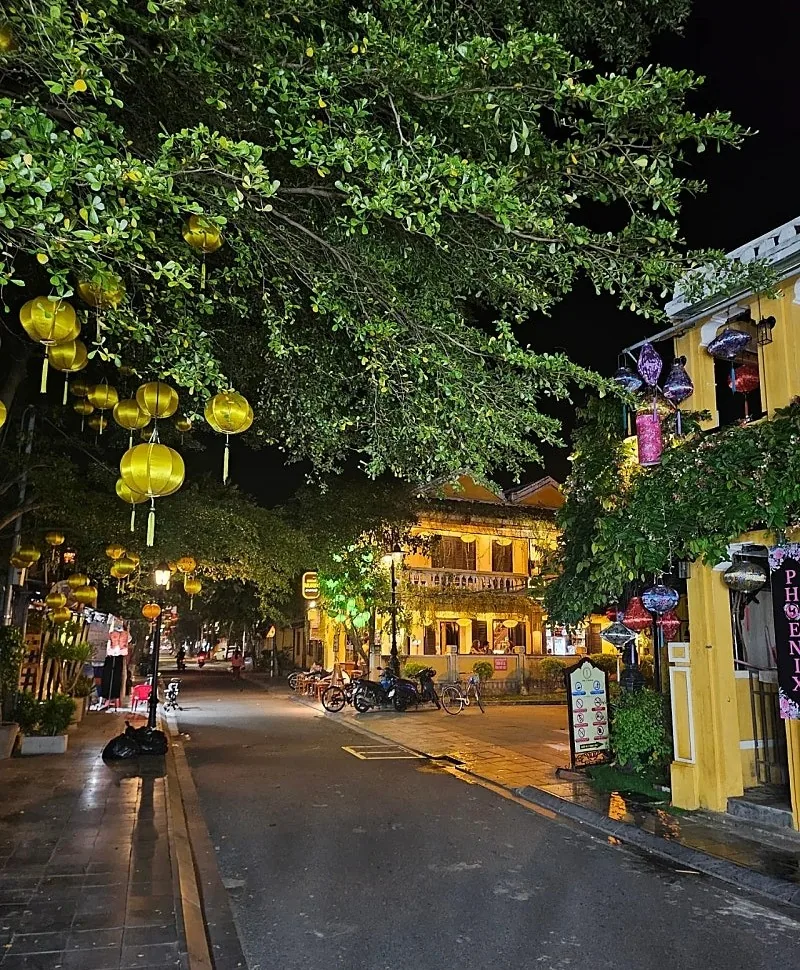 🇻🇳(review) Đà Nẵng đi lại lần nữa >> Ngay tại quán cà phê Uncle Huan! Ngay bây giờ! Ngay khoảnh khắc này! Hãy cùng tận hưởng nào