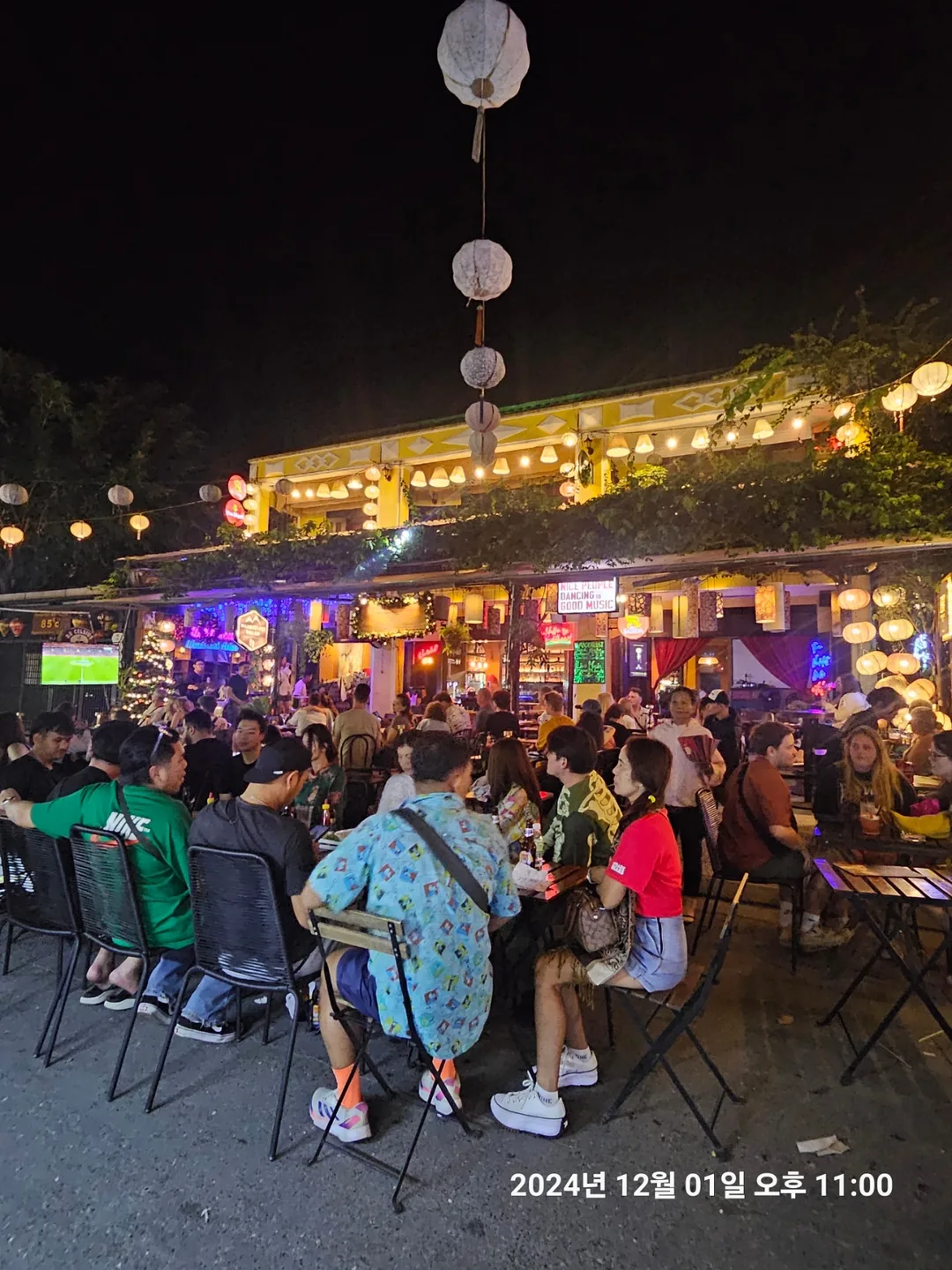 🇻🇳(Hậu ký) Quay lại Đà Nẵng >> Hội An Live Bar~🎵