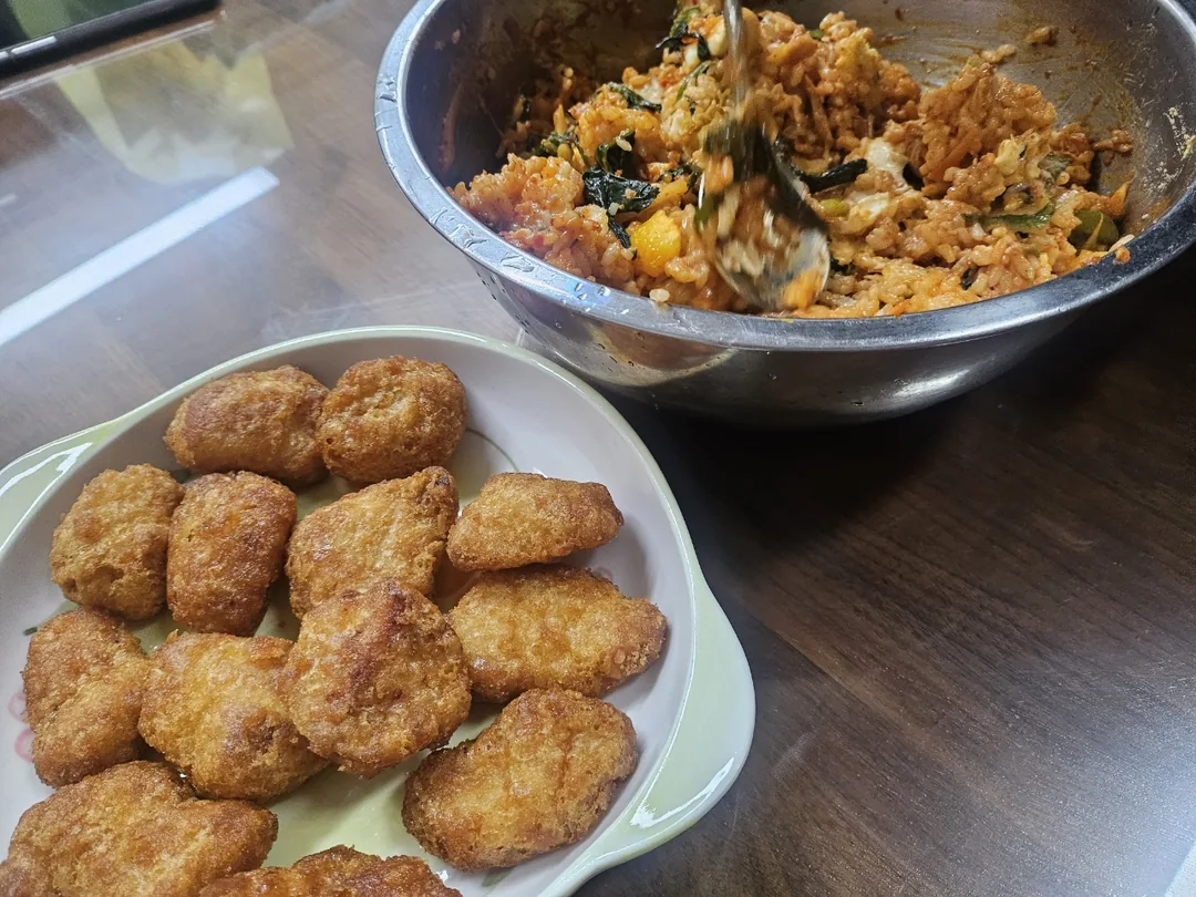 Vô tình đình công nhà bếp #4: Cơm trộn Bibimbap & Gà