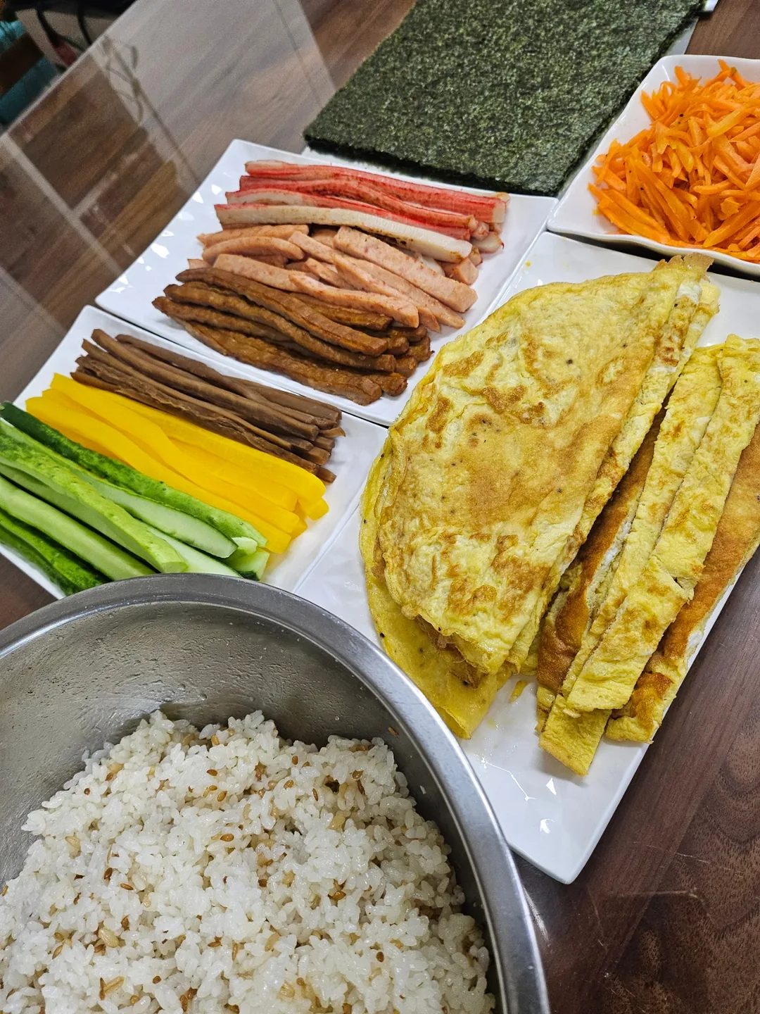 Hãy cuốn thật khéo giúp tôi nhé~