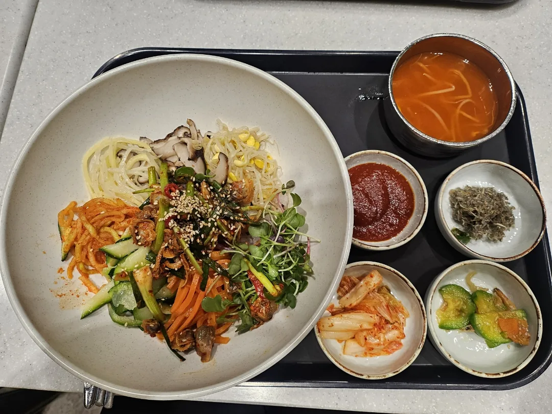 Cơm trộn sò huyết
