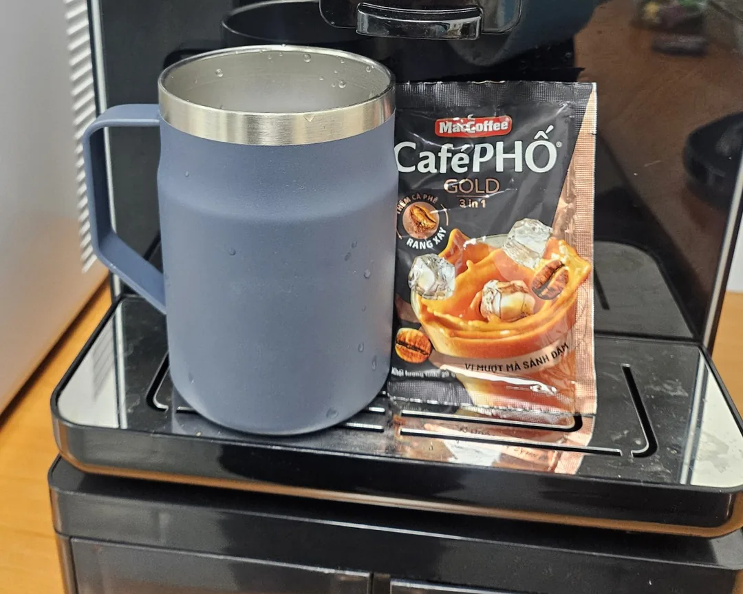 🇻🇳(Review mua lại) Món đồ mua sắm: Cà phê hòa tan đá Cafe PHO GOLD của Lotte Mart