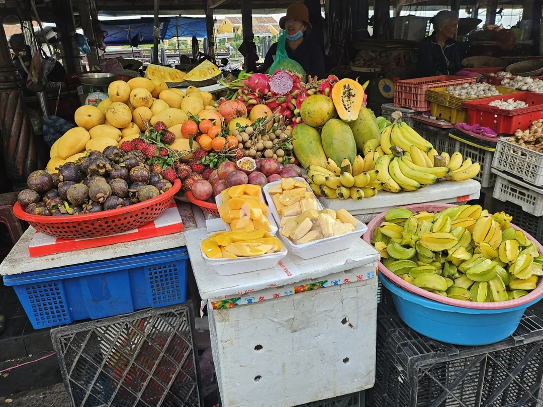 🇻🇳(Cảm nhận lần thăm lại) Chợ Hội An mà tôi gặp vào ban ngày ấy à...