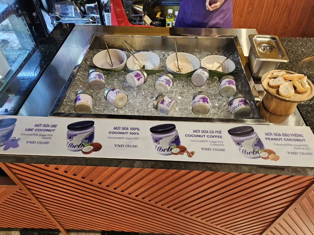 🇻🇳(Review lần ghé thăm lại) Ubebe Hoi An, quán bingsu ngon tuyệt!! Quán có view rooftop tuyệt đẹp!!